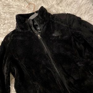 Barely worn, size small North face !